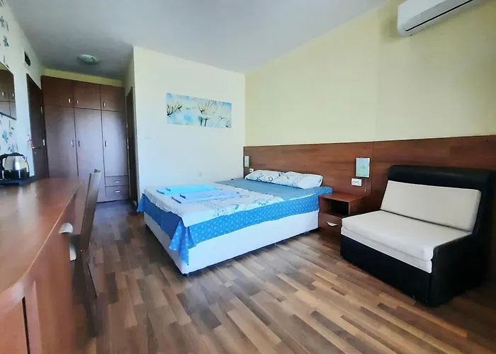 Family Delfa 4* Csernomorec