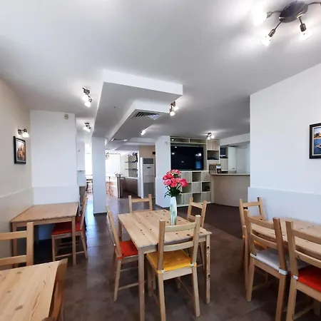 Family Delfa Bed and Breakfast