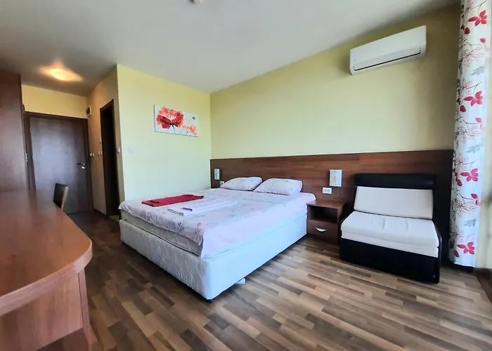 Family Delfa Alojamento de Acomodação e Pequeno-almoço 4*